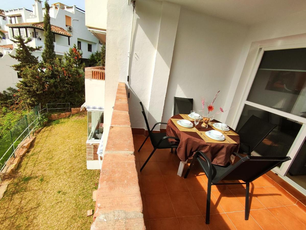 2Bdr Sunny Apartment With Pool And Private Parking In เบนัลมาเดนา ภายนอก รูปภาพ