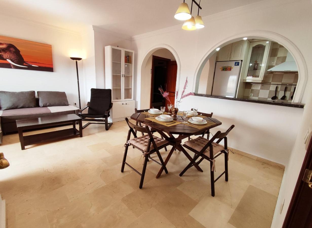 2Bdr Sunny Apartment With Pool And Private Parking In เบนัลมาเดนา ภายนอก รูปภาพ