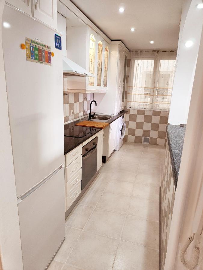 2Bdr Sunny Apartment With Pool And Private Parking In เบนัลมาเดนา ภายนอก รูปภาพ