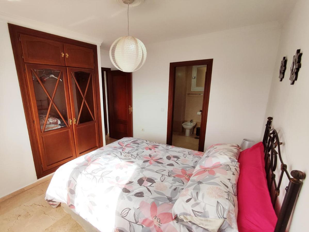 2Bdr Sunny Apartment With Pool And Private Parking In เบนัลมาเดนา ภายนอก รูปภาพ