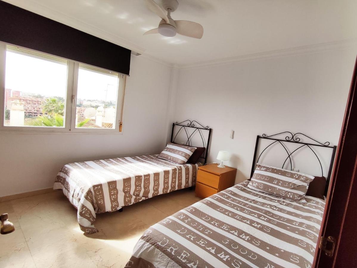 2Bdr Sunny Apartment With Pool And Private Parking In เบนัลมาเดนา ภายนอก รูปภาพ