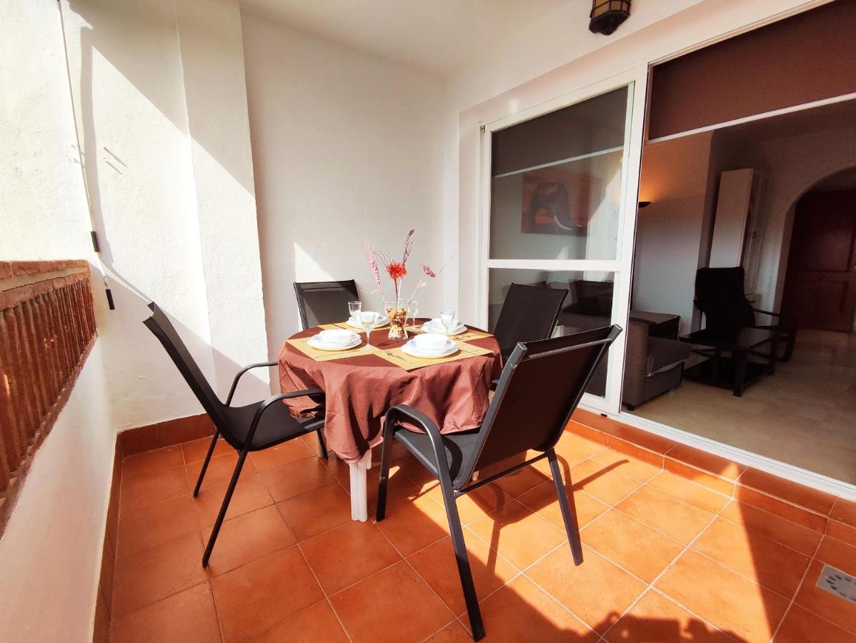 2Bdr Sunny Apartment With Pool And Private Parking In เบนัลมาเดนา ภายนอก รูปภาพ