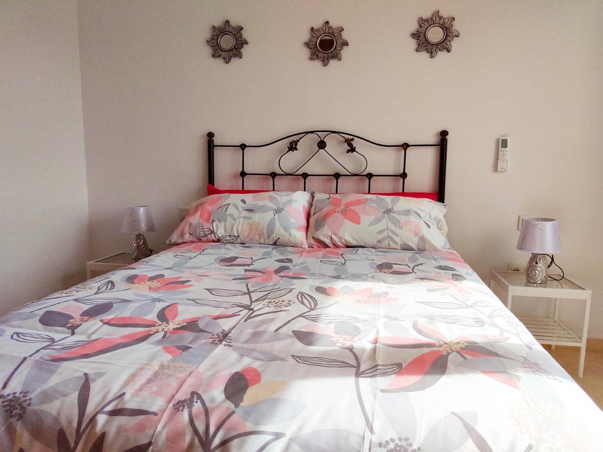 2Bdr Sunny Apartment With Pool And Private Parking In เบนัลมาเดนา ภายนอก รูปภาพ